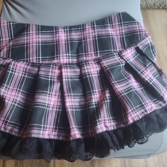Sold CHARM SCHOOL DROPOUT PLAID SKIRT - Picture 4 of 8